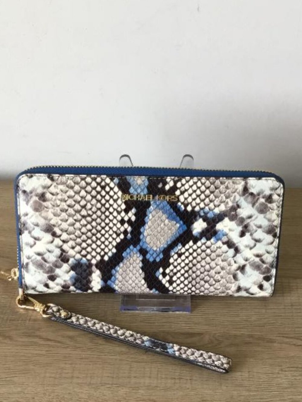 Michael Kors Jet Set Large Wallet Wristlet Blue Grey Snakeskin Embossed Leather